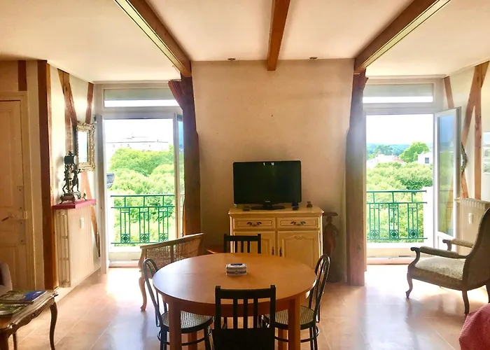 Dernier Etage, Tres Belle Vue - Centre-ville شقة *